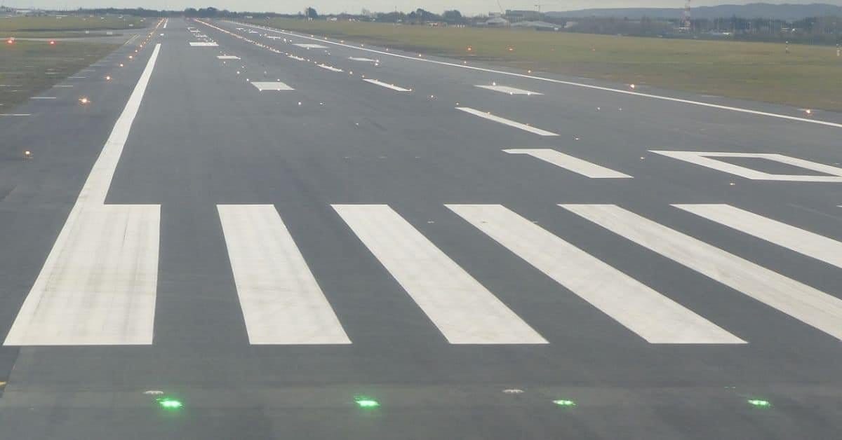 Why do Some Airports have 2 or More Runways? Aviation Info